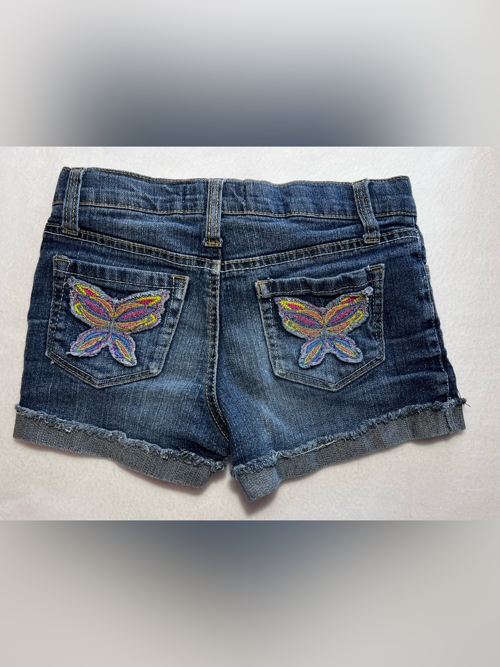 lei medium Wash Denim Shorts with Multicolor Butterfly Embroidery